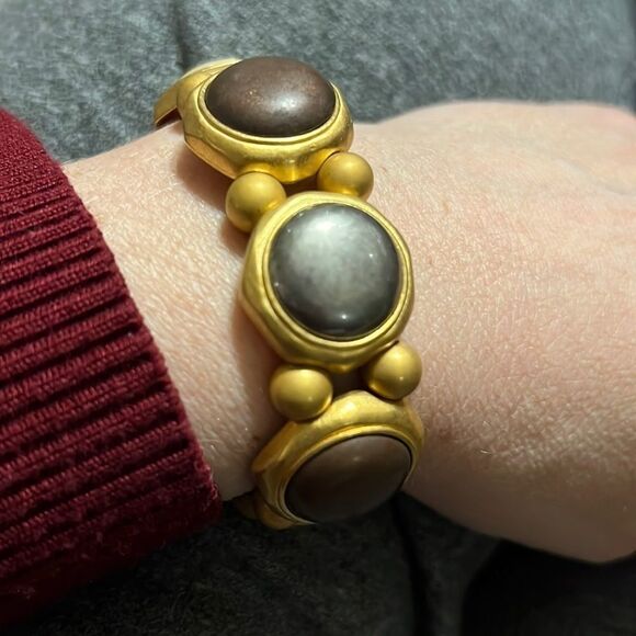 Bundle Sale 3 for $15 | Liz Claiborne Stretch Bracelet - Picture 1 of 8